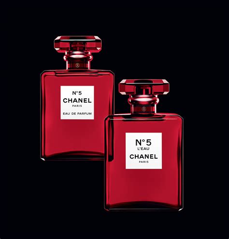 Chanel No 5 L'Eau di Chanel da donna 